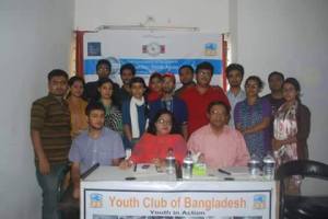 11715856_905945362785272_1222645006_n